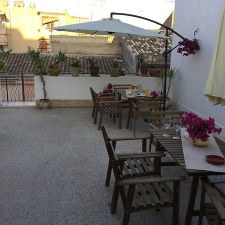 Case Vacanze Le Rose Villa Noto Exterior photo