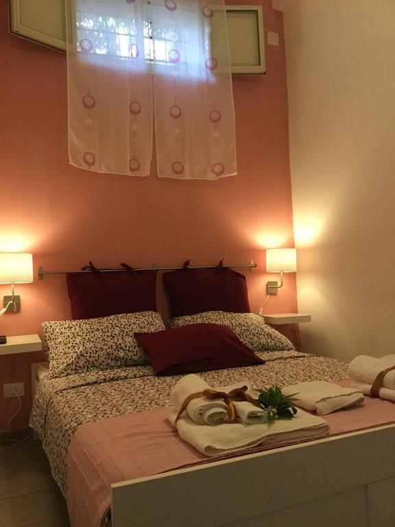 Case Vacanze Le Rose Villa Noto Exterior photo